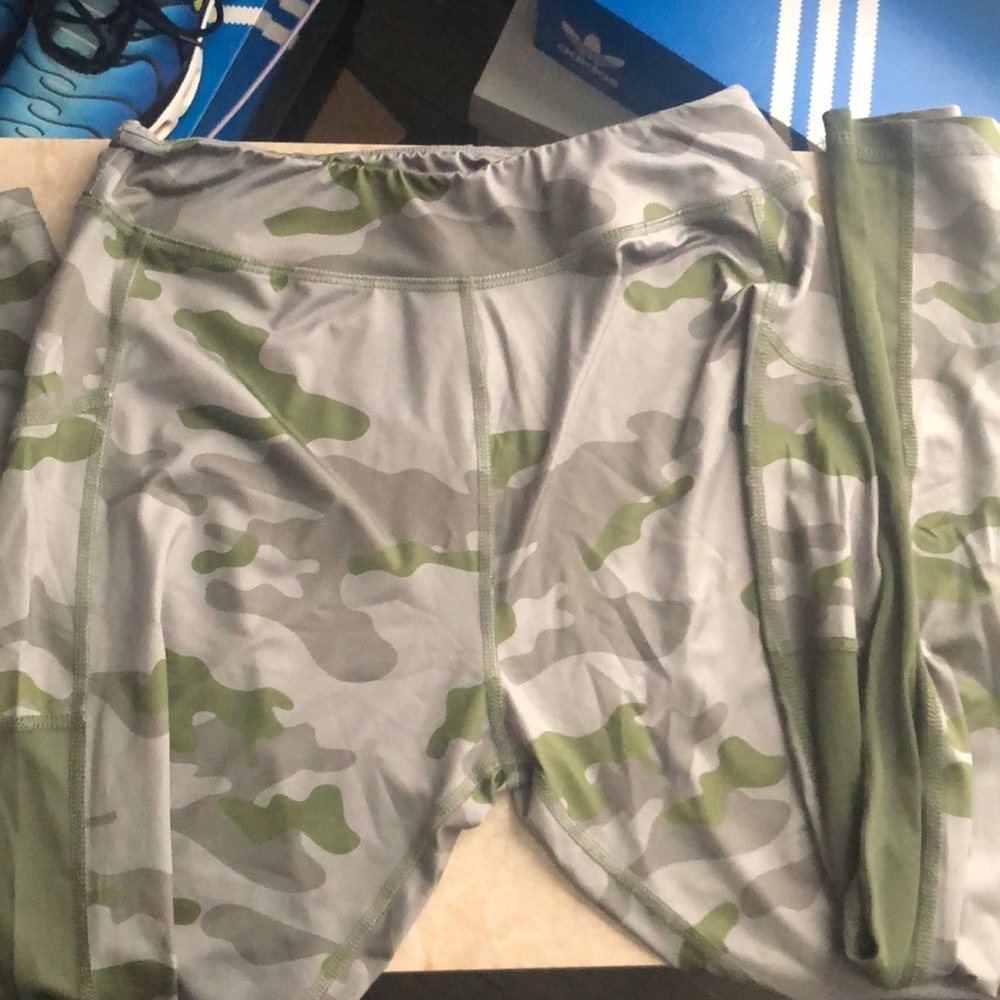 Army fatigue workout pants